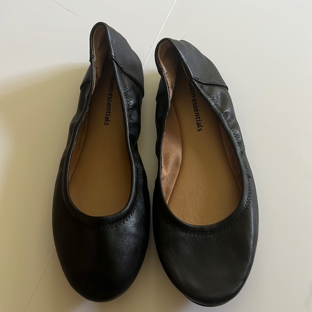 Amazon Essentials Black Ballet Flags Size 8.5
